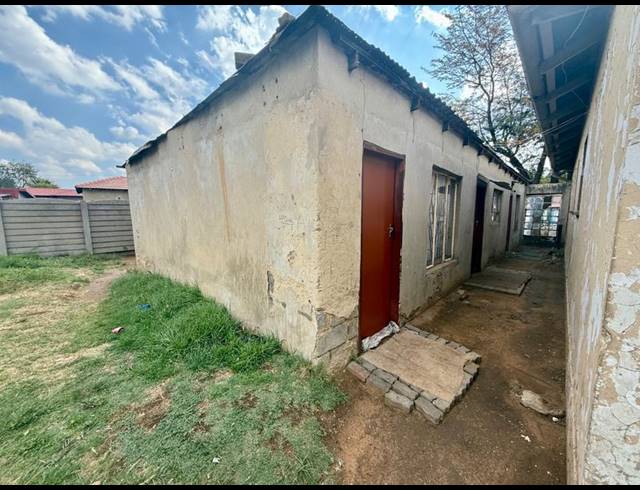 14 BEDROOM HOUSE FOR SALE IN VANDERBIJLPARK CW 5